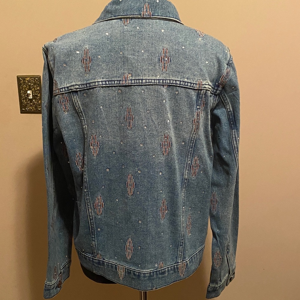 Jacket - Picture 3 of 7